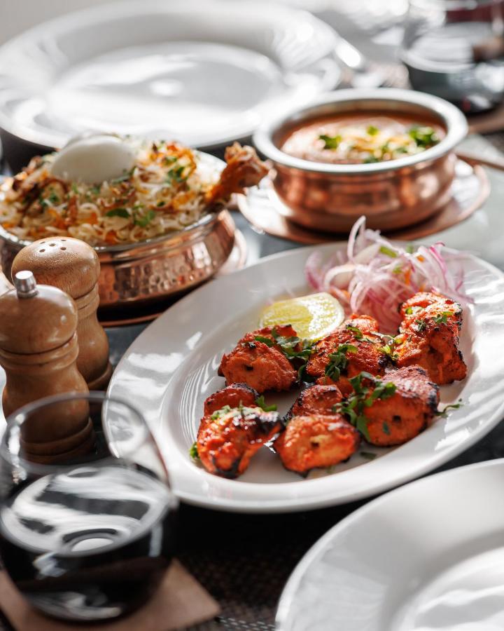 The Panoramic Getaway Hotel Munnar Kültér fotó Chicken tikka