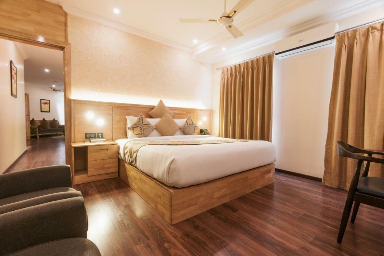 The Panoramic Getaway Hotel Munnar Kültér fotó A room at the hotel